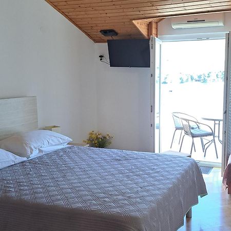 Open Sea Apartmani Grebastica Exterior photo