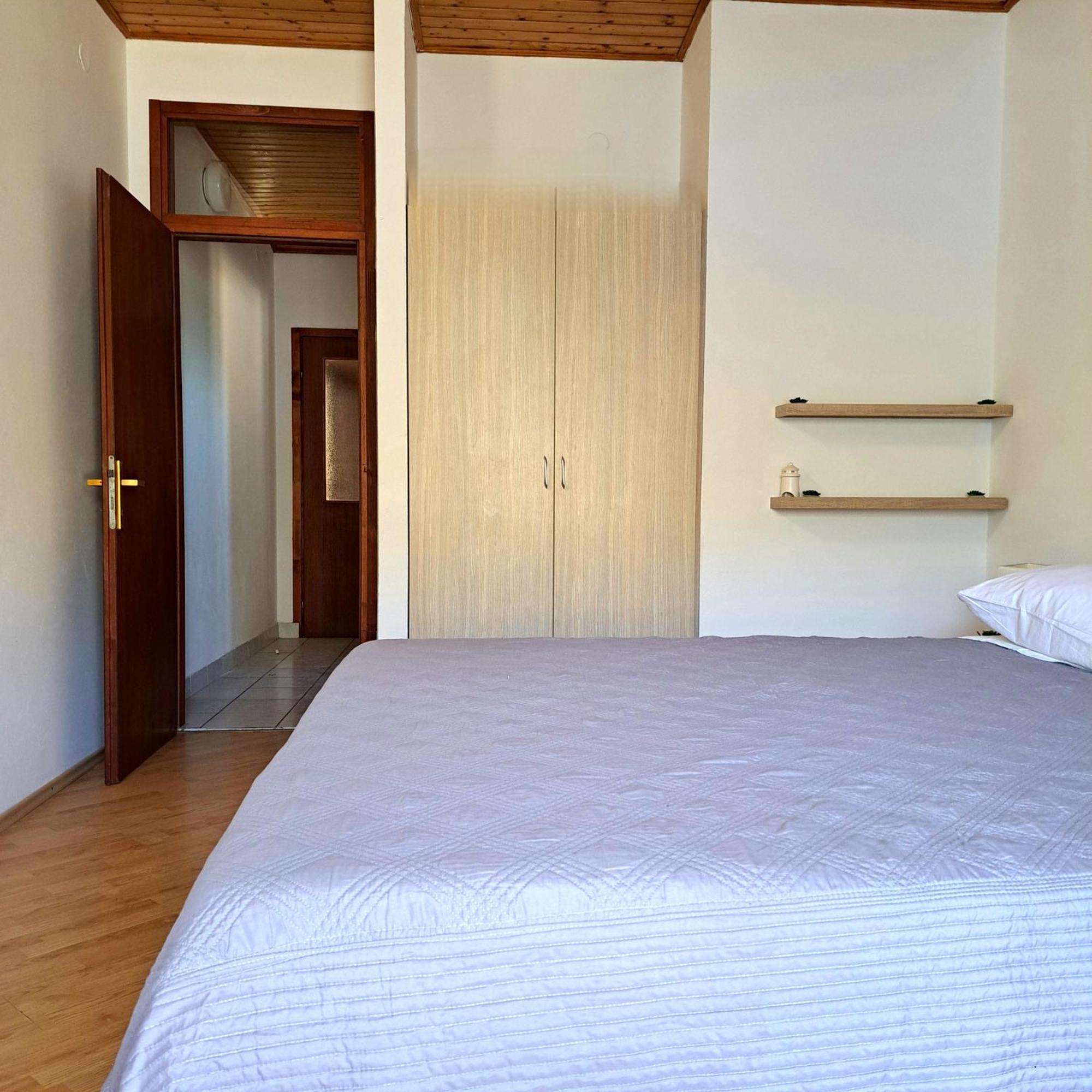 Open Sea Apartmani Grebastica Room photo