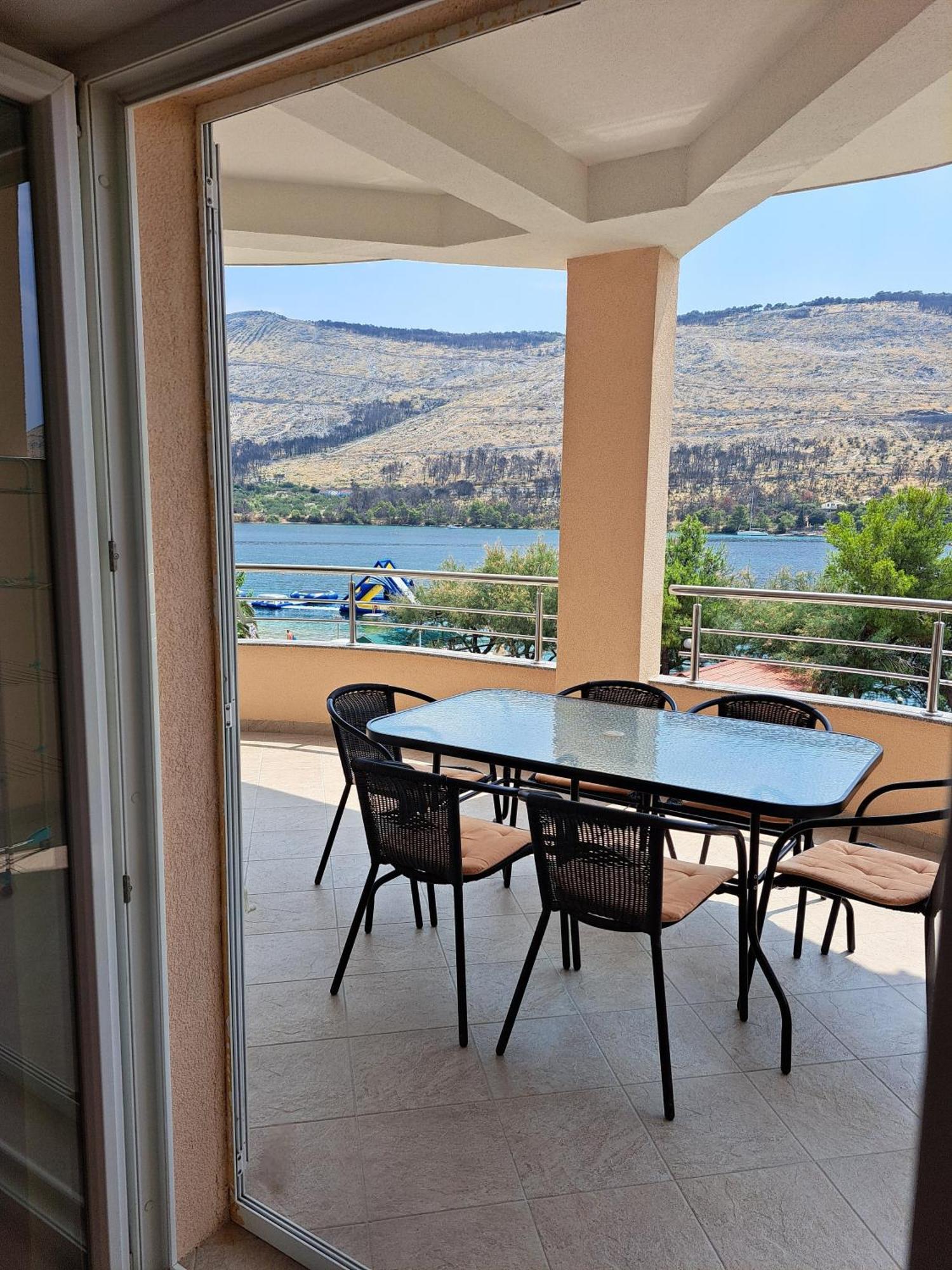 Open Sea Apartmani Grebastica Exterior photo